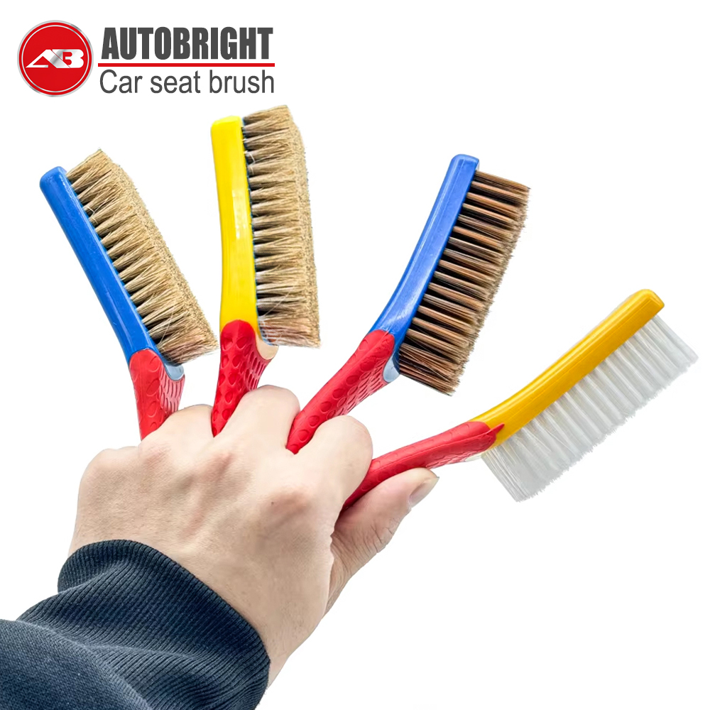 Щетка для чистки автомобильных – обзор и цена Seat Cleaner Fabric