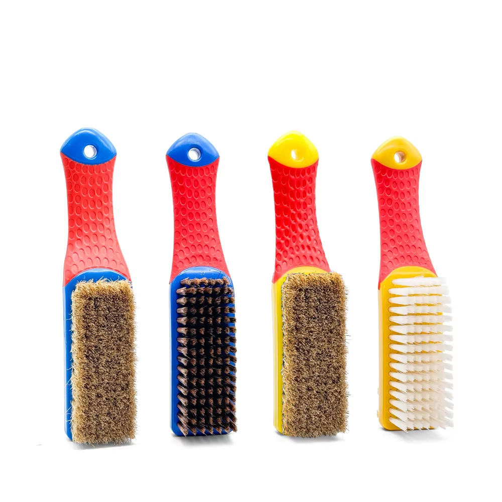 Щетка для чистки автомобильных – обзор и цена Seat Cleaner Fabric